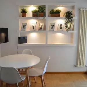 https://domi-appartamento-roma.it-romehotels.com